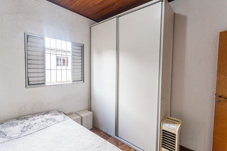 Casa à venda com 120m², 4 quartos e 2 vagasQuarto 3