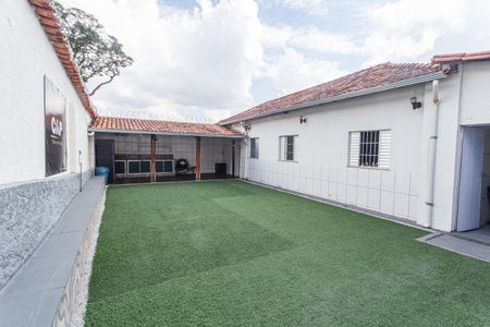Casa à venda com 120m², 4 quartos e 2 vagasQuintal com Cozinha