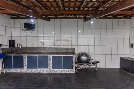 Casa à venda com 120m², 4 quartos e 2 vagasQuintal com Cozinha