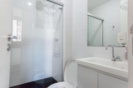 Apartamento à venda com 200m², 4 quartos e 4 vagas Apartamento à venda com 200m², 4 quartos e 4 vagasBanheiro de Serviço
