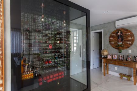 Apartamento à venda com 200m², 4 quartos e 4 vagas Apartamento à venda com 200m², 4 quartos e 4 vagasSala