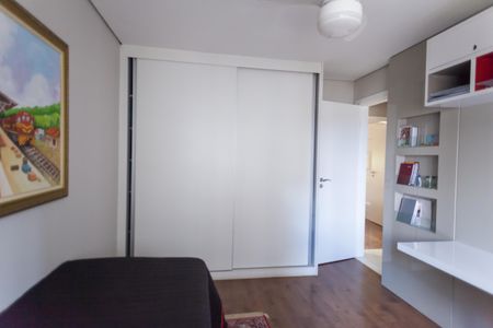 Apartamento à venda com 200m², 4 quartos e 4 vagas Apartamento à venda com 200m², 4 quartos e 4 vagasQuarto 1