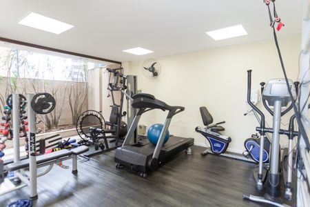 Apartamento à venda com 200m², 4 quartos e 4 vagas Apartamento à venda com 200m², 4 quartos e 4 vagasÁrea comum - Academia
