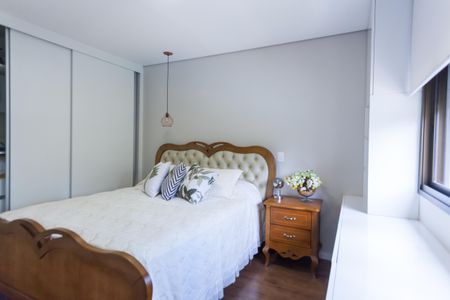 Apartamento à venda com 200m², 4 quartos e 4 vagas Apartamento à venda com 200m², 4 quartos e 4 vagasSuíte 1