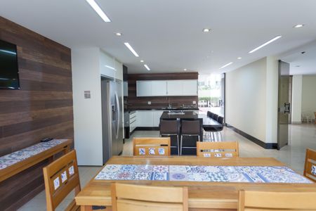 Apartamento à venda com 200m², 4 quartos e 4 vagas Apartamento à venda com 200m², 4 quartos e 4 vagasÁrea comum - Espaço Gourmet