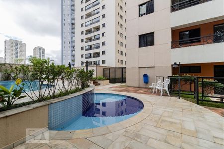 Apartamento à venda com 90m², 2 quartos e 2 vagas Apartamento à venda com 90m², 2 quartos e 2 vagasÁrea comum - Piscina