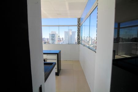 Apartamento para alugar com 122m², 3 quartos e 1 vaga Apartamento para alugar com 122m², 3 quartos e 1 vagaCobertura Banheiro