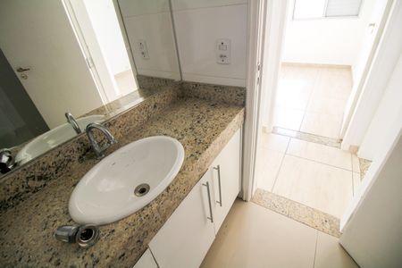 Apartamento para alugar com 122m², 3 quartos e 1 vaga Apartamento para alugar com 122m², 3 quartos e 1 vagaBanheiro Social