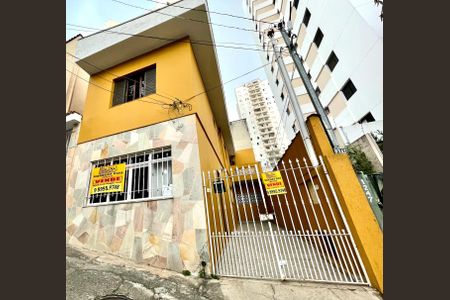 Casa à venda com 110m², 3 quartos e sem vaga Casa à venda com 110m², 3 quartos e sem vagaFachada