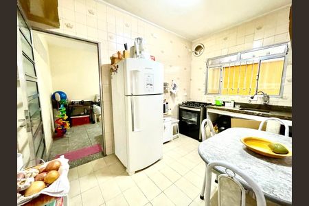 Casa à venda com 110m², 3 quartos e sem vaga Casa à venda com 110m², 3 quartos e sem vagaCozinha