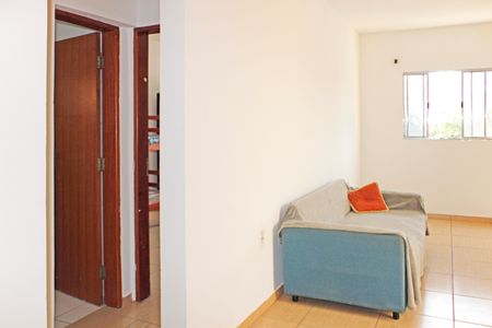 Casa para alugar com 50m², 2 quartos e 2 vagasSala