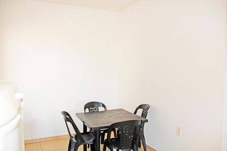 Casa para alugar com 50m², 2 quartos e 2 vagasCozinha