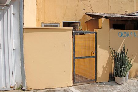 Casa para alugar com 50m², 2 quartos e 2 vagasFachada