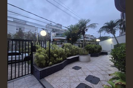 Apartamento à venda com 187m², 3 quartos e 3 vagas Apartamento à venda com 187m², 3 quartos e 3 vagasÁrea comum