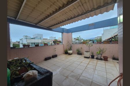 Apartamento à venda com 187m², 3 quartos e 3 vagas Apartamento à venda com 187m², 3 quartos e 3 vagasÁrea externa