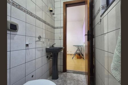 Apartamento à venda com 187m², 3 quartos e 3 vagas Apartamento à venda com 187m², 3 quartos e 3 vagasBanheiro da Suíte