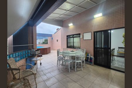 Apartamento à venda com 187m², 3 quartos e 3 vagas Apartamento à venda com 187m², 3 quartos e 3 vagasVaranda