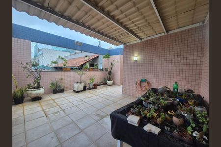 Apartamento à venda com 187m², 3 quartos e 3 vagas Apartamento à venda com 187m², 3 quartos e 3 vagasÁrea externa