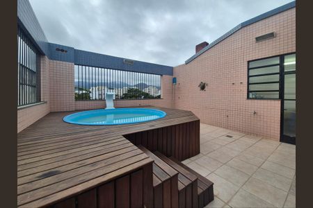 Apartamento à venda com 187m², 3 quartos e 3 vagas Apartamento à venda com 187m², 3 quartos e 3 vagasÁrea externa