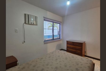 Apartamento à venda com 187m², 3 quartos e 3 vagas Apartamento à venda com 187m², 3 quartos e 3 vagasSuite 2