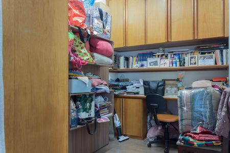 Apartamento à venda com 82m², 3 quartos e 2 vagas Apartamento à venda com 82m², 3 quartos e 2 vagasQuarto de Serviço