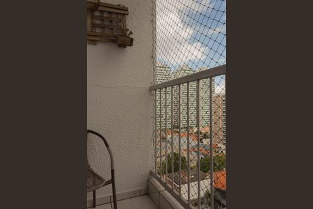 Apartamento à venda com 82m², 3 quartos e 2 vagas Apartamento à venda com 82m², 3 quartos e 2 vagasVaranda