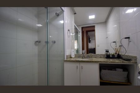 Apartamento à venda com 100m², 3 quartos e 1 vaga Apartamento à venda com 100m², 3 quartos e 1 vagaBanheiro Social