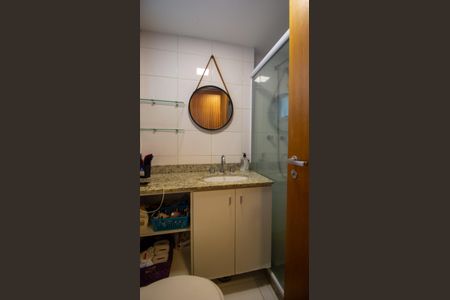 Apartamento à venda com 100m², 3 quartos e 1 vaga Apartamento à venda com 100m², 3 quartos e 1 vagaBanheiro da Suíte