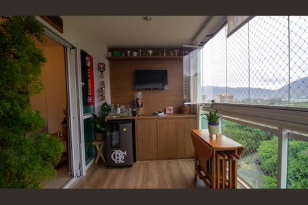 Apartamento à venda com 100m², 3 quartos e 1 vaga Apartamento à venda com 100m², 3 quartos e 1 vagaVaranda da Sala