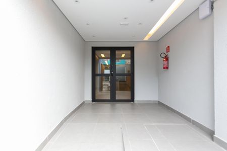 Apartamento para alugar com 47m², 2 quartos e sem vaga Apartamento para alugar com 47m², 2 quartos e sem vagaEntrada