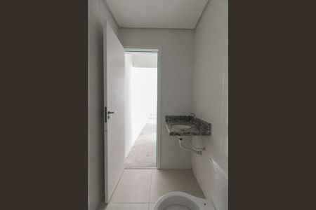 Apartamento para alugar com 47m², 2 quartos e sem vaga Apartamento para alugar com 47m², 2 quartos e sem vagaBanheiro