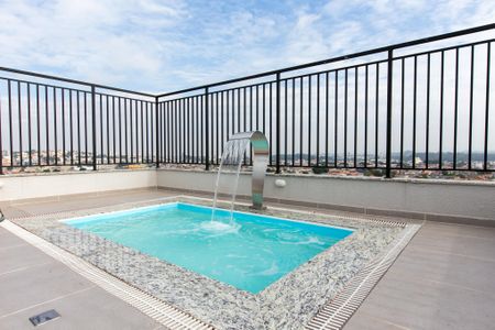Apartamento para alugar com 47m², 2 quartos e sem vaga Apartamento para alugar com 47m², 2 quartos e sem vagaÁrea comum - Piscina