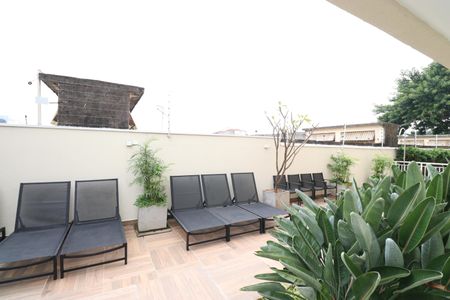 Apartamento para alugar com 64m², 2 quartos e 1 vagaÁrea comum