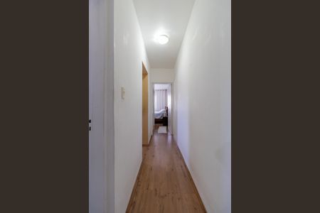 Casa à venda com 120m², 3 quartos e 1 vaga Casa à venda com 120m², 3 quartos e 1 vagaCorredor