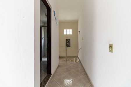 Casa à venda com 220m², 3 quartos e 2 vagas Casa à venda com 220m², 3 quartos e 2 vagasCorredor