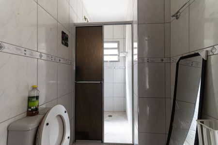 Casa à venda com 220m², 3 quartos e 2 vagas Casa à venda com 220m², 3 quartos e 2 vagasBanheiro 1