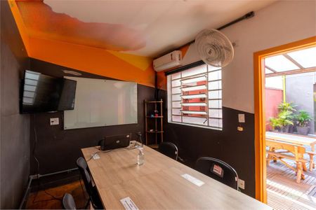 Casa à venda com 164m², 3 quartos e 1 vaga