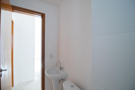 Apartamento à venda com 46m², 2 quartos e 1 vaga Apartamento à venda com 46m², 2 quartos e 1 vagaBanheiro