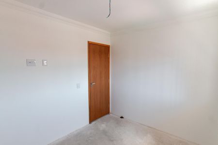 Apartamento à venda com 44m², 2 quartos e 1 vaga Apartamento à venda com 44m², 2 quartos e 1 vagaSuíte