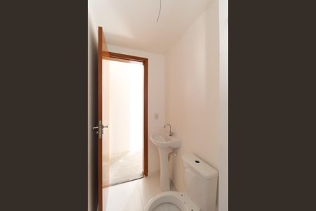Apartamento à venda com 46m², 2 quartos e 1 vaga Apartamento à venda com 46m², 2 quartos e 1 vagaBanheiro