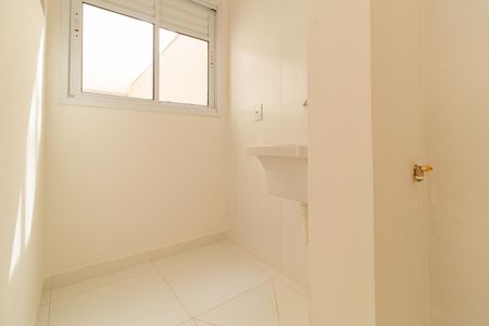 Apartamento à venda com 44m², 2 quartos e 1 vaga Apartamento à venda com 44m², 2 quartos e 1 vagaÁrea de Serviço