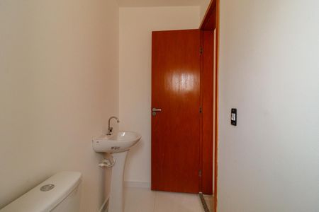 Apartamento à venda com 44m², 2 quartos e 1 vaga Apartamento à venda com 44m², 2 quartos e 1 vagaBanheiro da Suíte