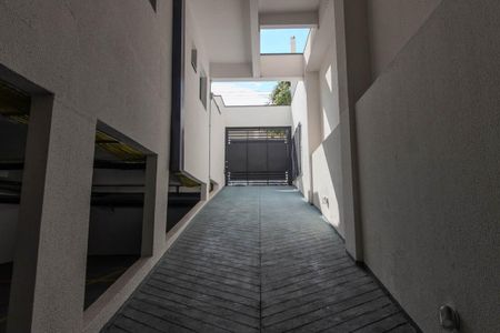 Apartamento à venda com 37m², 2 quartos e 1 vaga Apartamento à venda com 37m², 2 quartos e 1 vagaÁrea Comum - Garagem