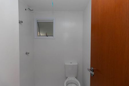 Apartamento à venda com 44m², 2 quartos e 1 vaga Apartamento à venda com 44m², 2 quartos e 1 vagaBanheiro