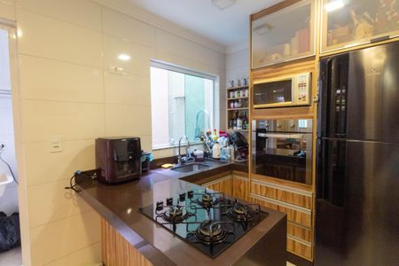 Casa de condomínio à venda com 60m², 2 quartos e 2 vagas Casa de condomínio à venda com 60m², 2 quartos e 2 vagasCozinha