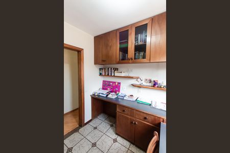 Casa à venda com 250m², 4 quartos e 3 vagas Casa à venda com 250m², 4 quartos e 3 vagasQuarto 3 - Escritório