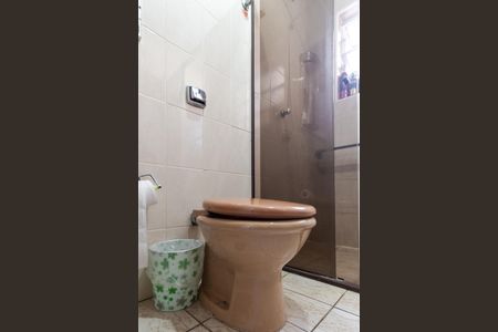 Casa à venda com 250m², 4 quartos e 3 vagas Casa à venda com 250m², 4 quartos e 3 vagasBanheiro