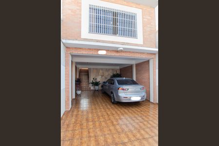 Casa à venda com 250m², 4 quartos e 3 vagas Casa à venda com 250m², 4 quartos e 3 vagasGaragem