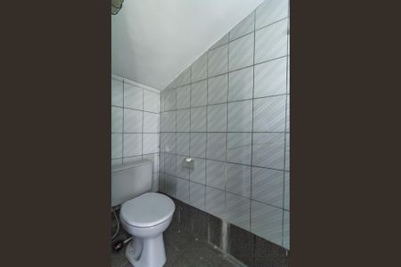 Casa à venda com 357m², 4 quartos e 6 vagas Casa à venda com 357m², 4 quartos e 6 vagasBanheiro Garagem