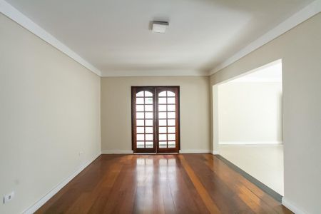 Casa à venda com 357m², 4 quartos e 6 vagas Casa à venda com 357m², 4 quartos e 6 vagasSala de Jantar